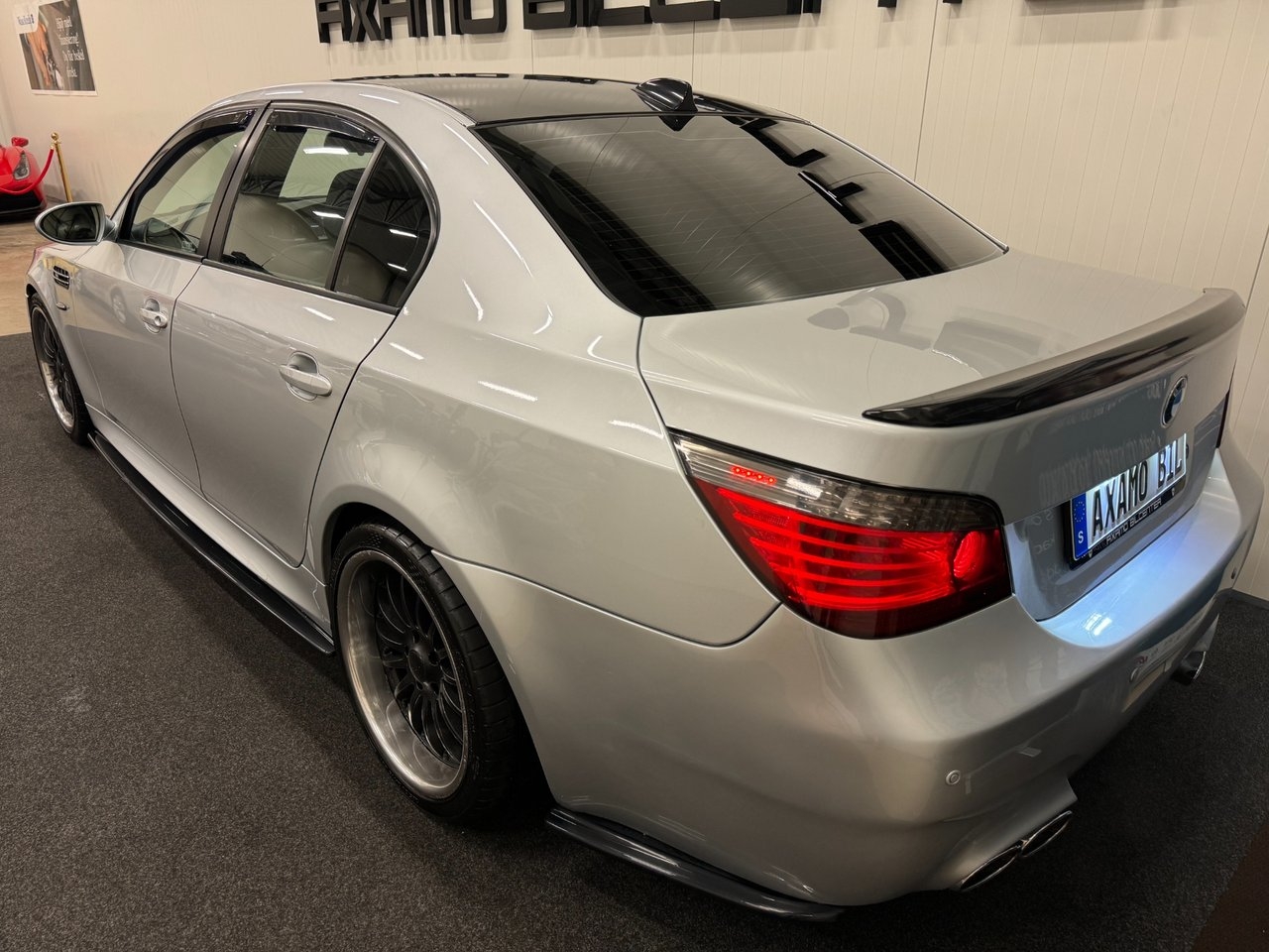 BMW 525 i Sedan M Sport 192Hk 2005, bild 3/10