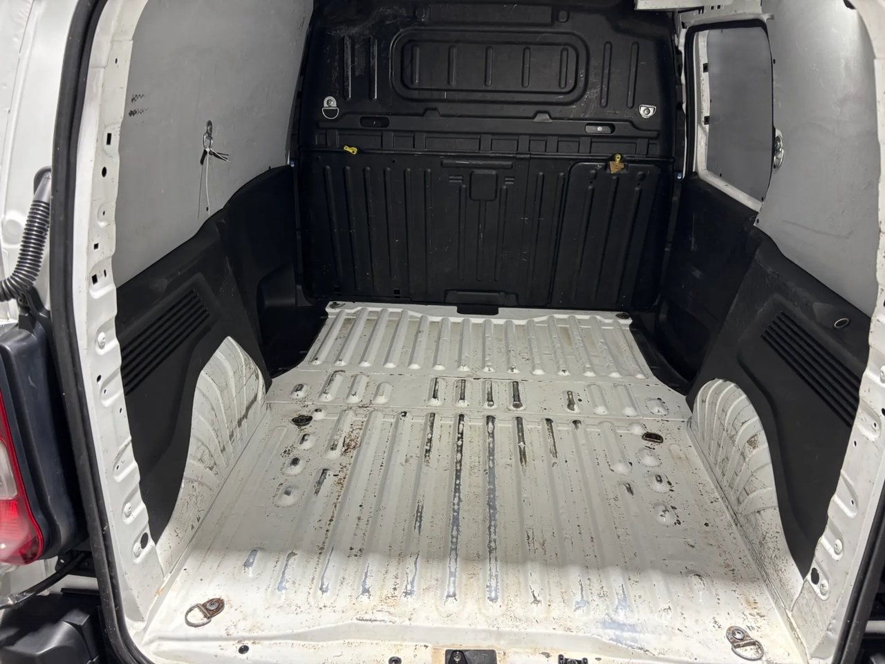 Citroen Berlingo Van 1.5 BlueHDi Manuell 2020, bild 7/8