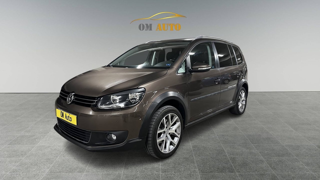 Volkswagen Touran 2015, bild 2/10