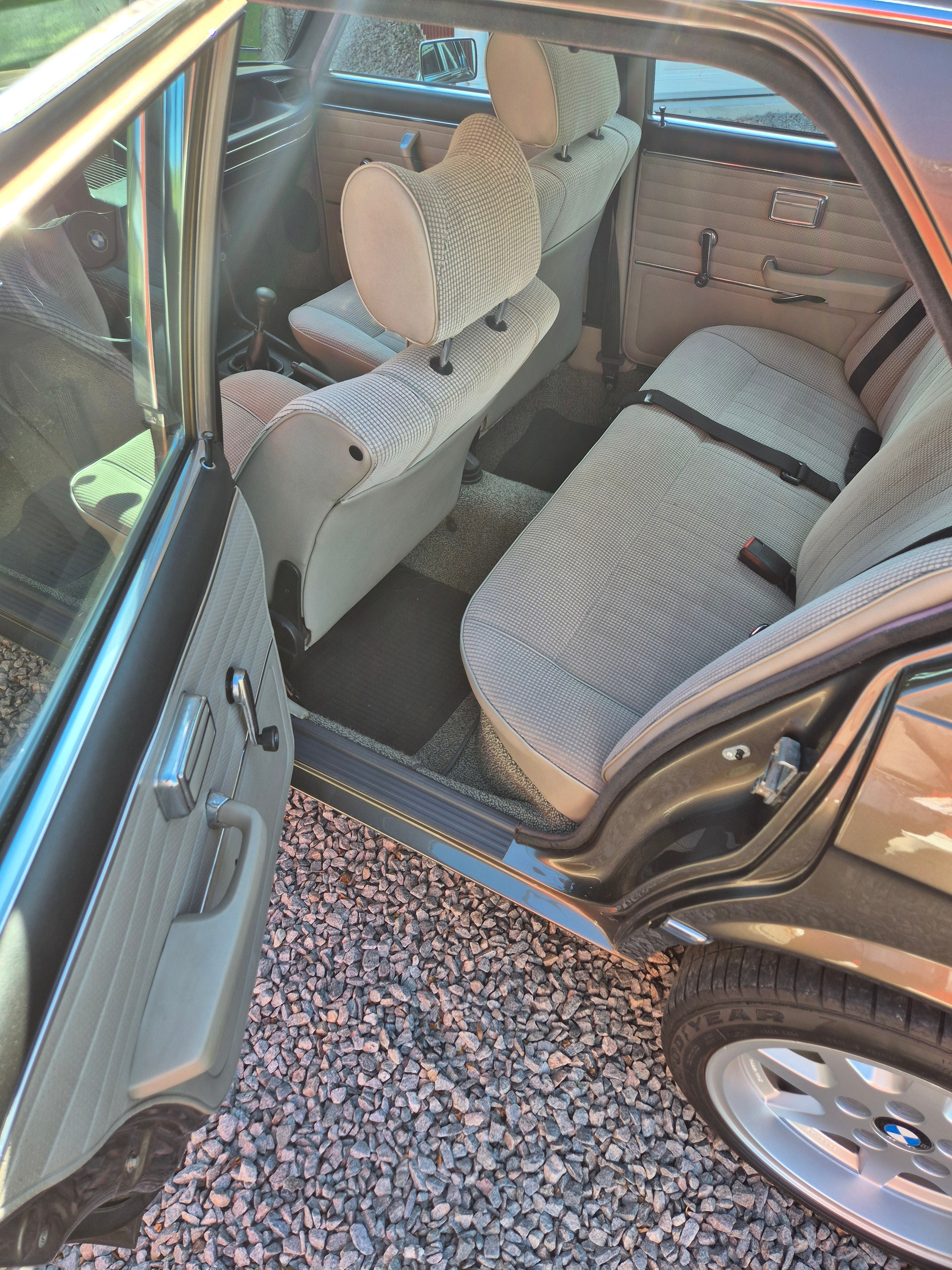 BMW 518 Manuell 1975, photo 6/10