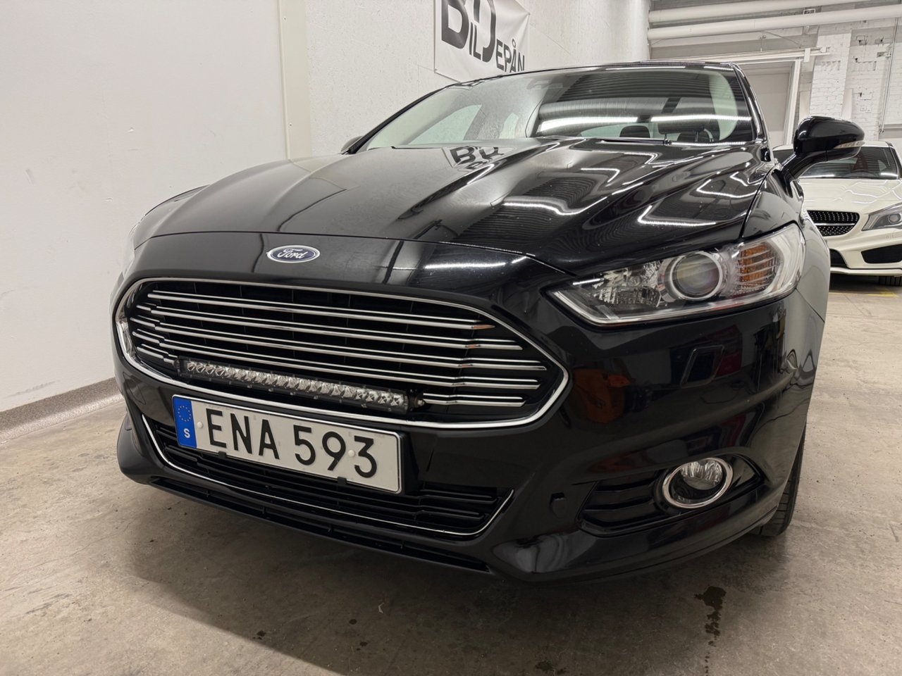 Ford Mondeo 2016, photo 2/10