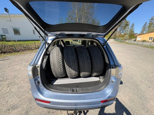 Mitsubishi Outlander PHEV CVT 2014, bild 3/5