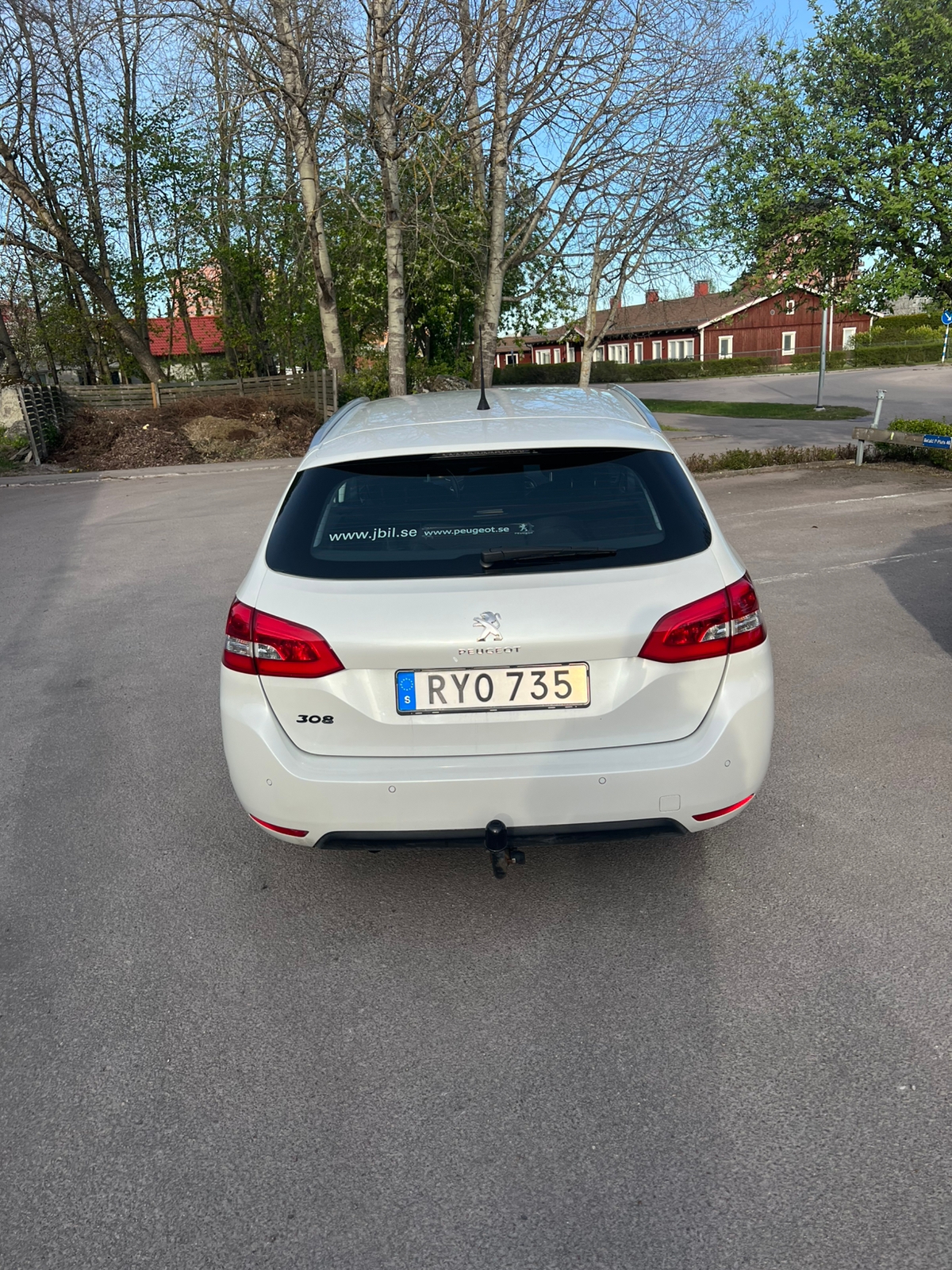 Peugeot 308 SW 1.2 PureTech 110 Manuell 2015, photo 2/4