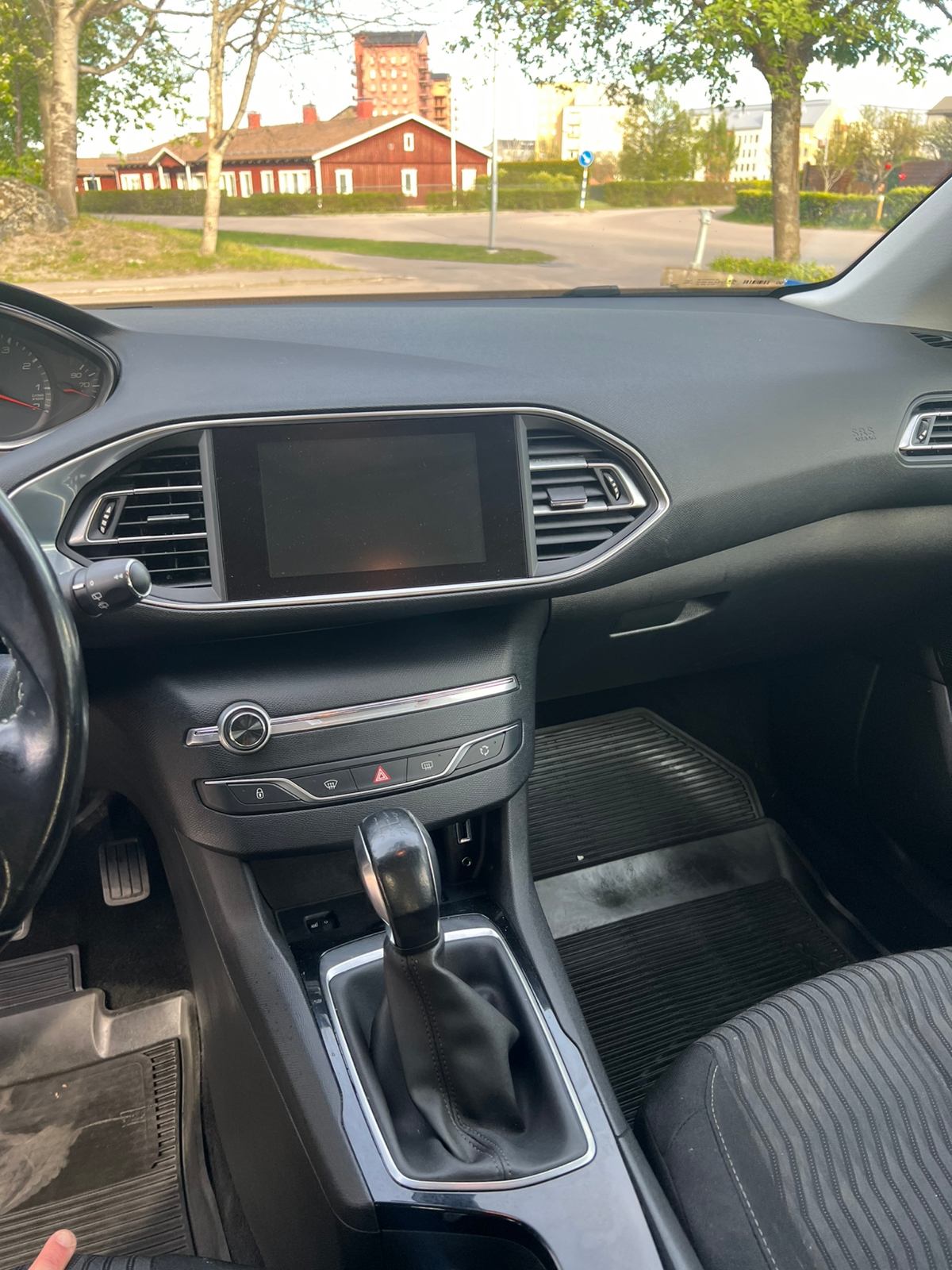Peugeot 308 SW 1.2 PureTech 110 Manuell 2015, photo 4/4