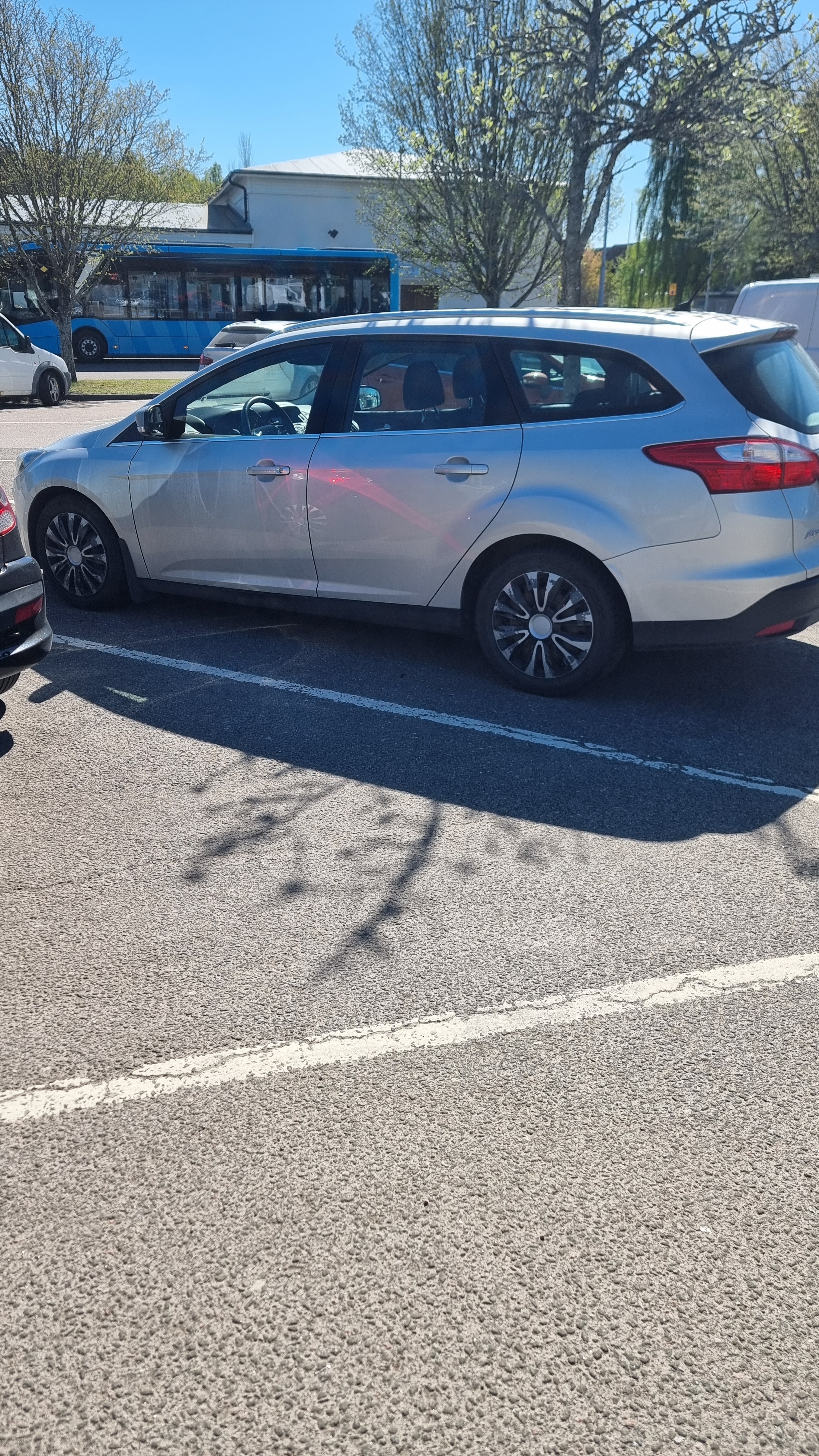 Ford Focus Kombi 1.6 TDCi Manuell 2013, bild 6/6