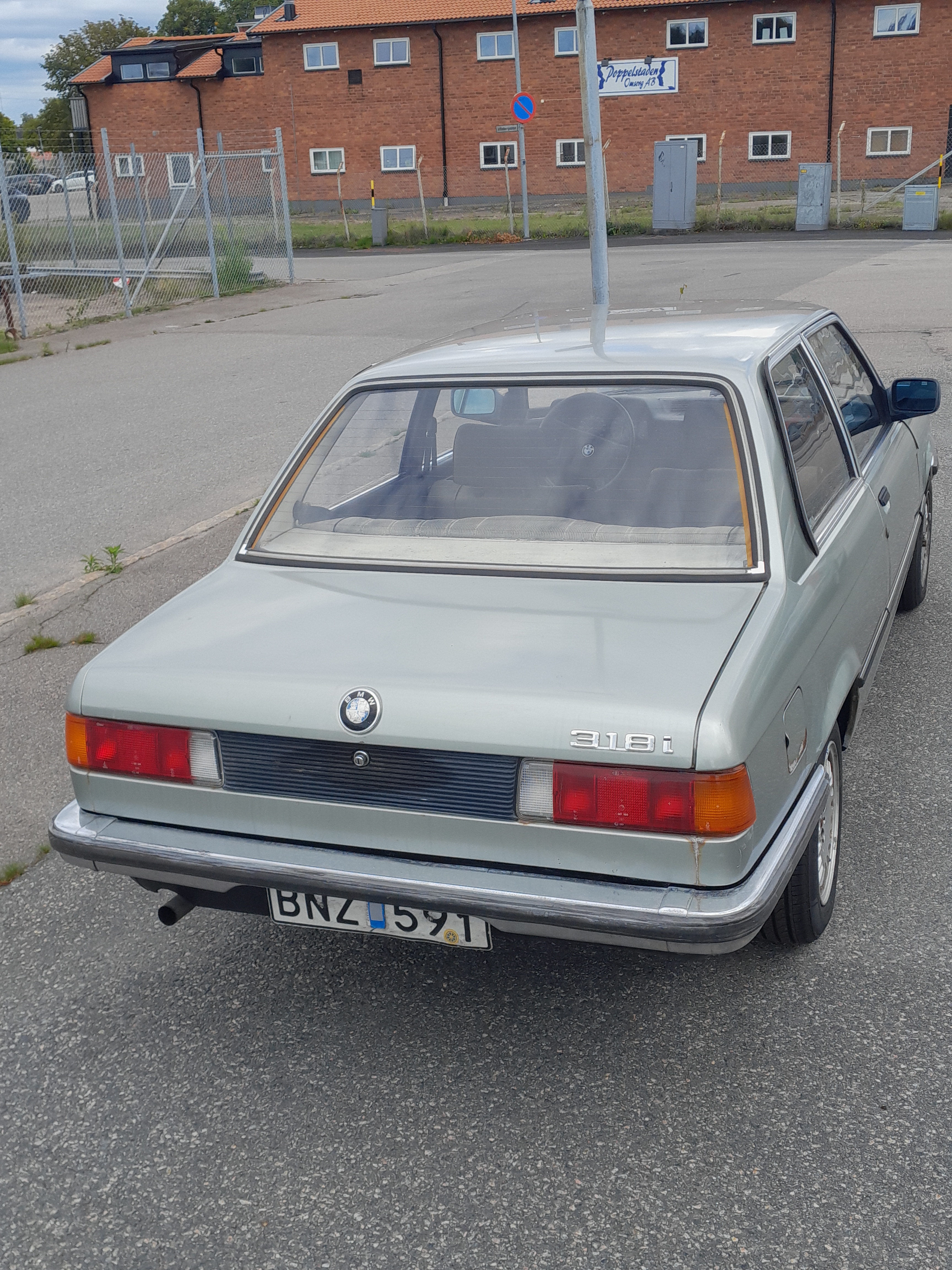 BMW 318 i Sedan Manuell 1983, bild 3/5