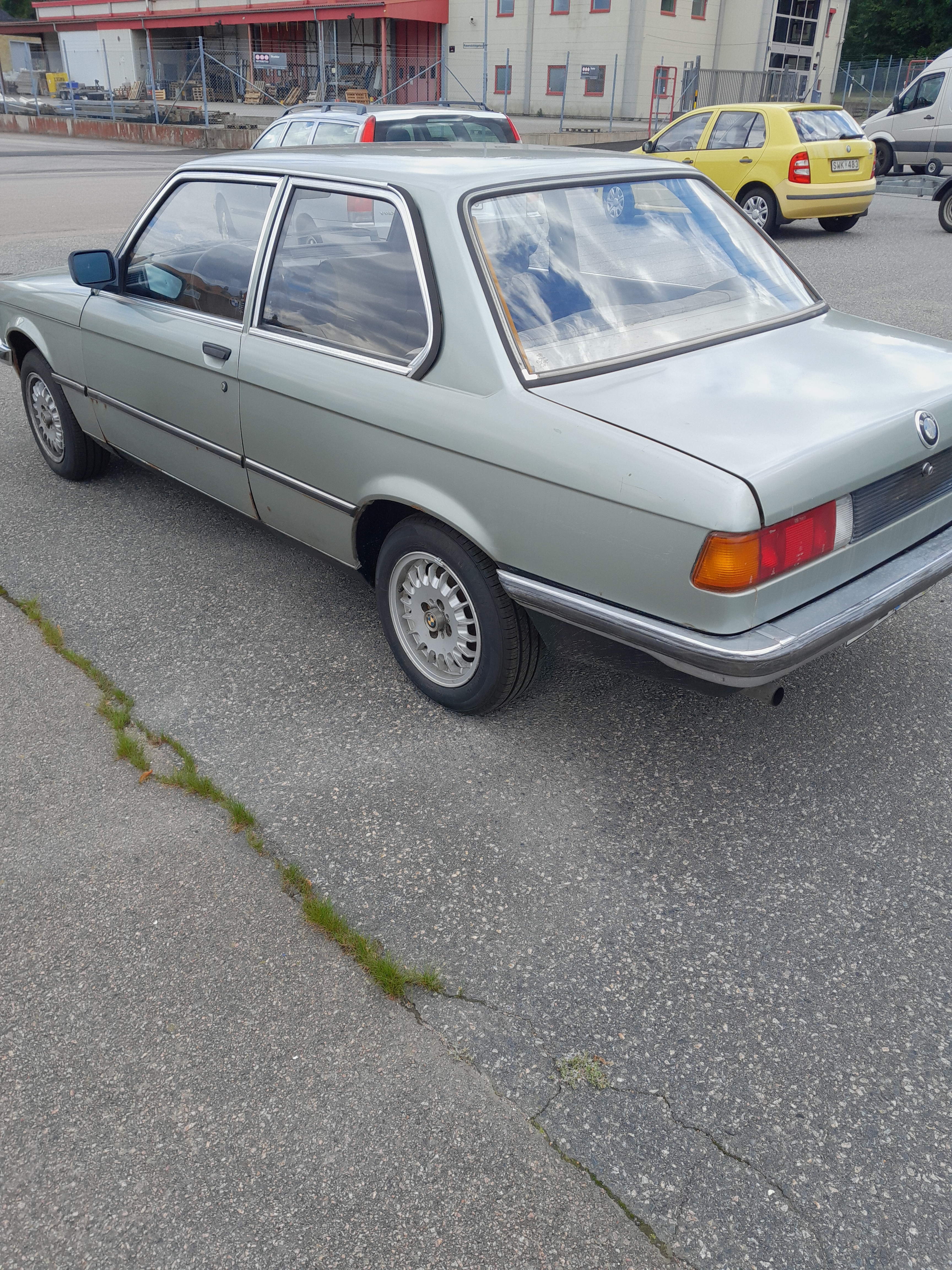 BMW 318 i Sedan Manuell 1983, bild 4/5