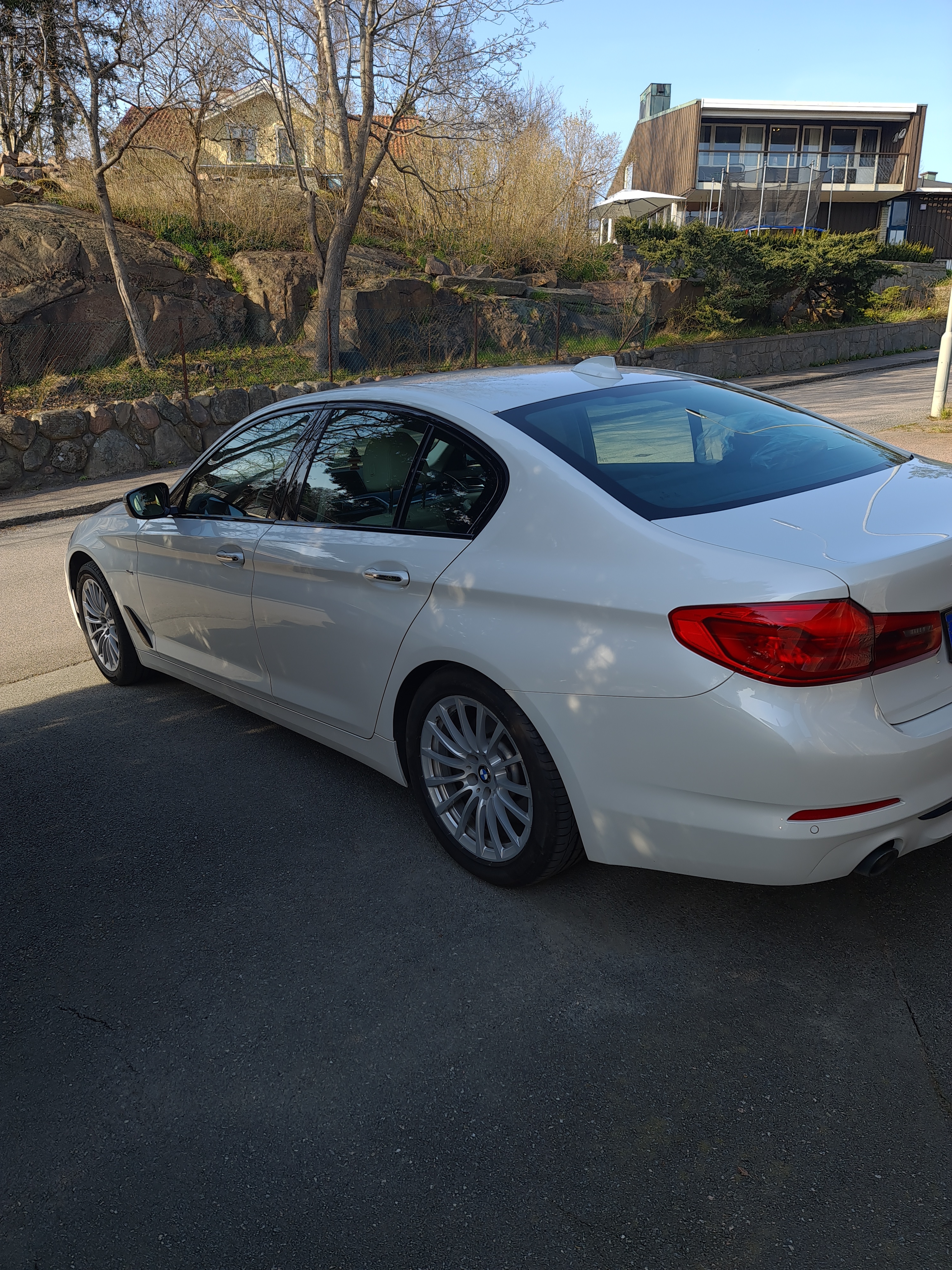 BMW 530 d Sedan Steptronic 2017, bild 2/9