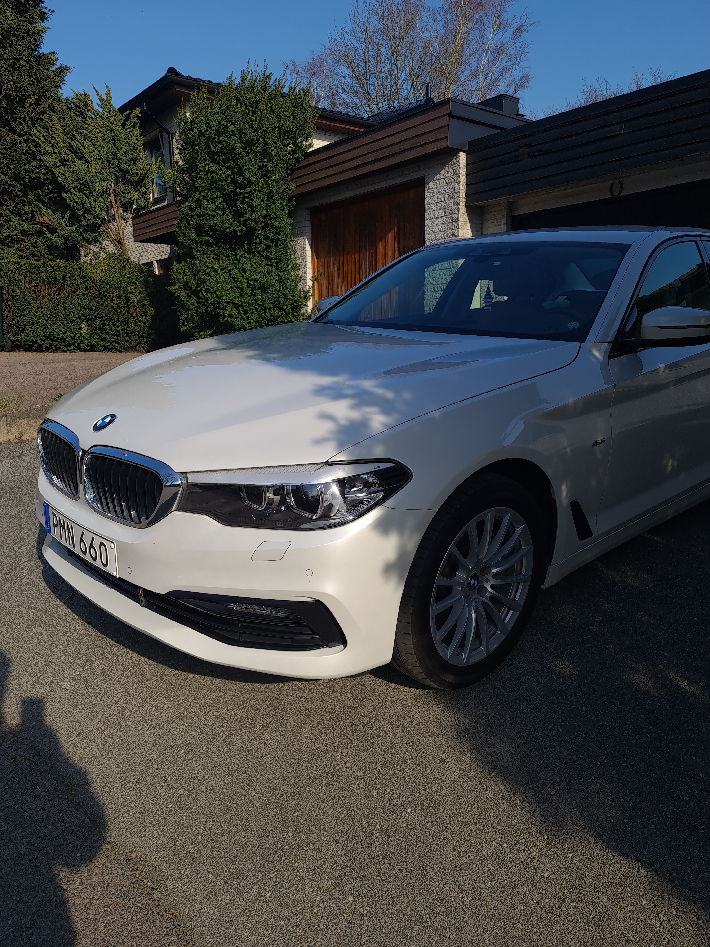 BMW 530 d Sedan Steptronic 2017, bild 3/9