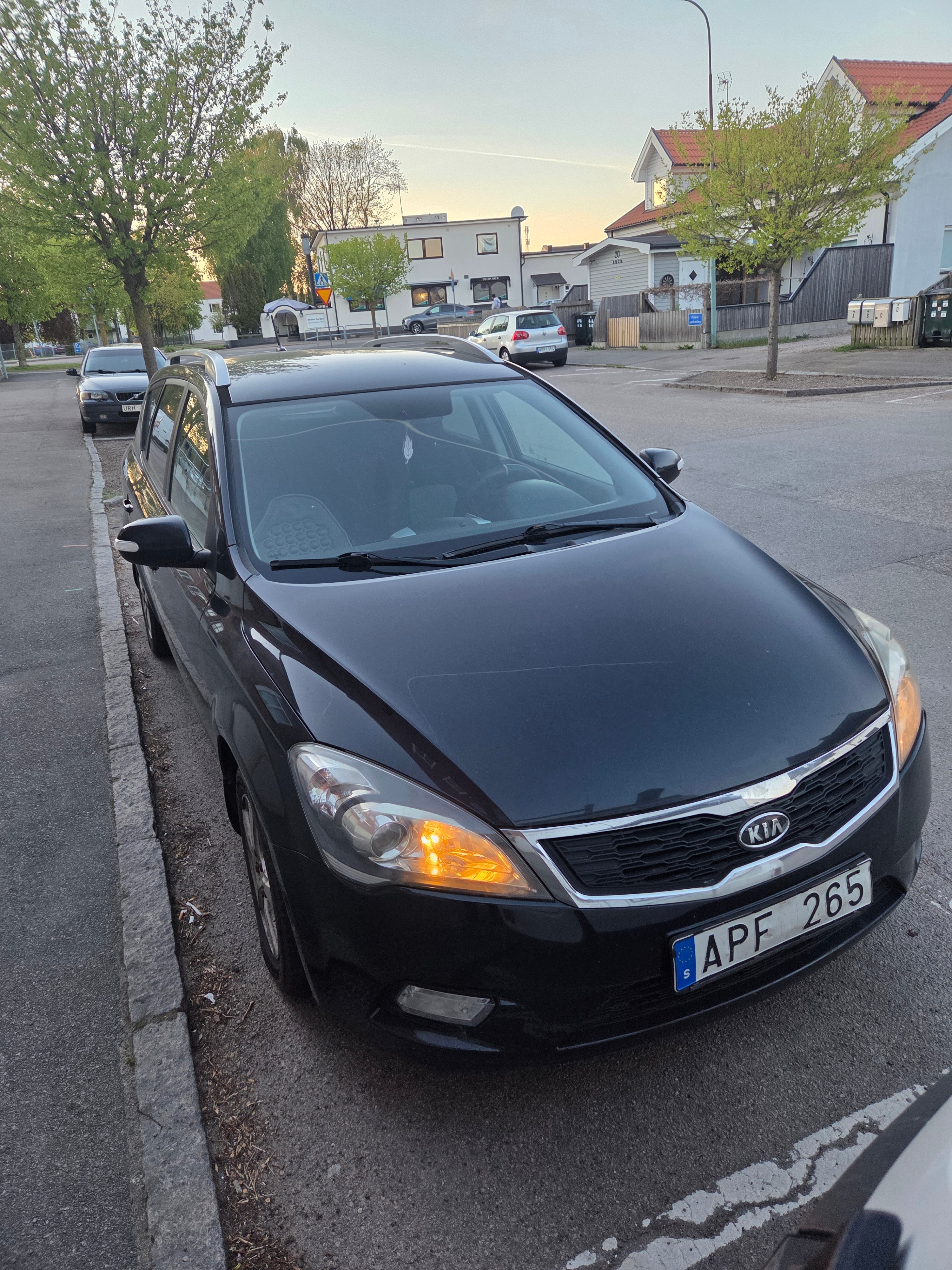 Kia Ceed _sw 1.6 CRDi Manuell 2010, bild 5/10