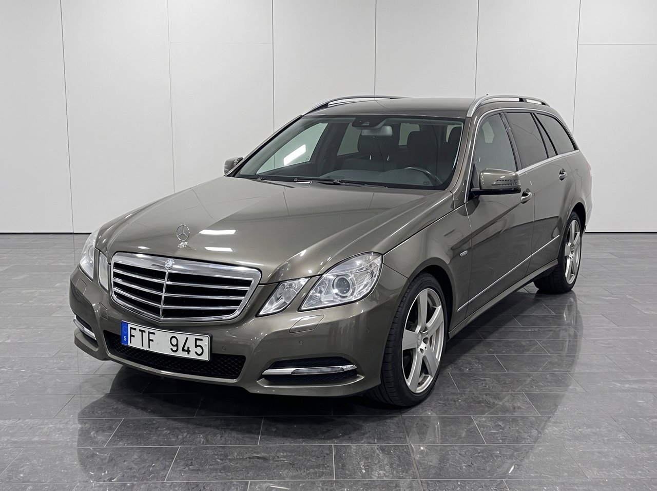 Mercedes-Benz E 2011, bild 7/10