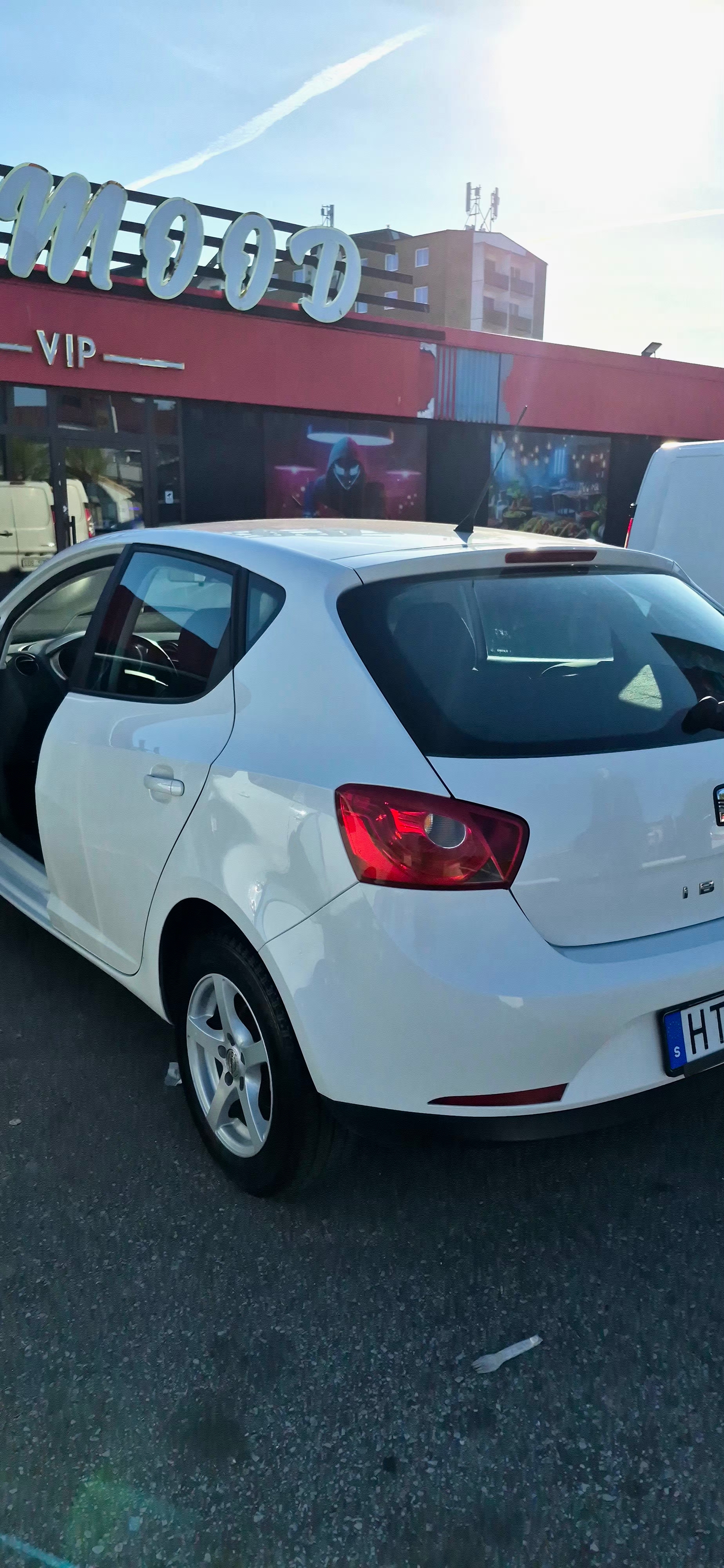 Seat Ibiza 5-dörrar 1.4 16v Manuell 2009, bild 3/11