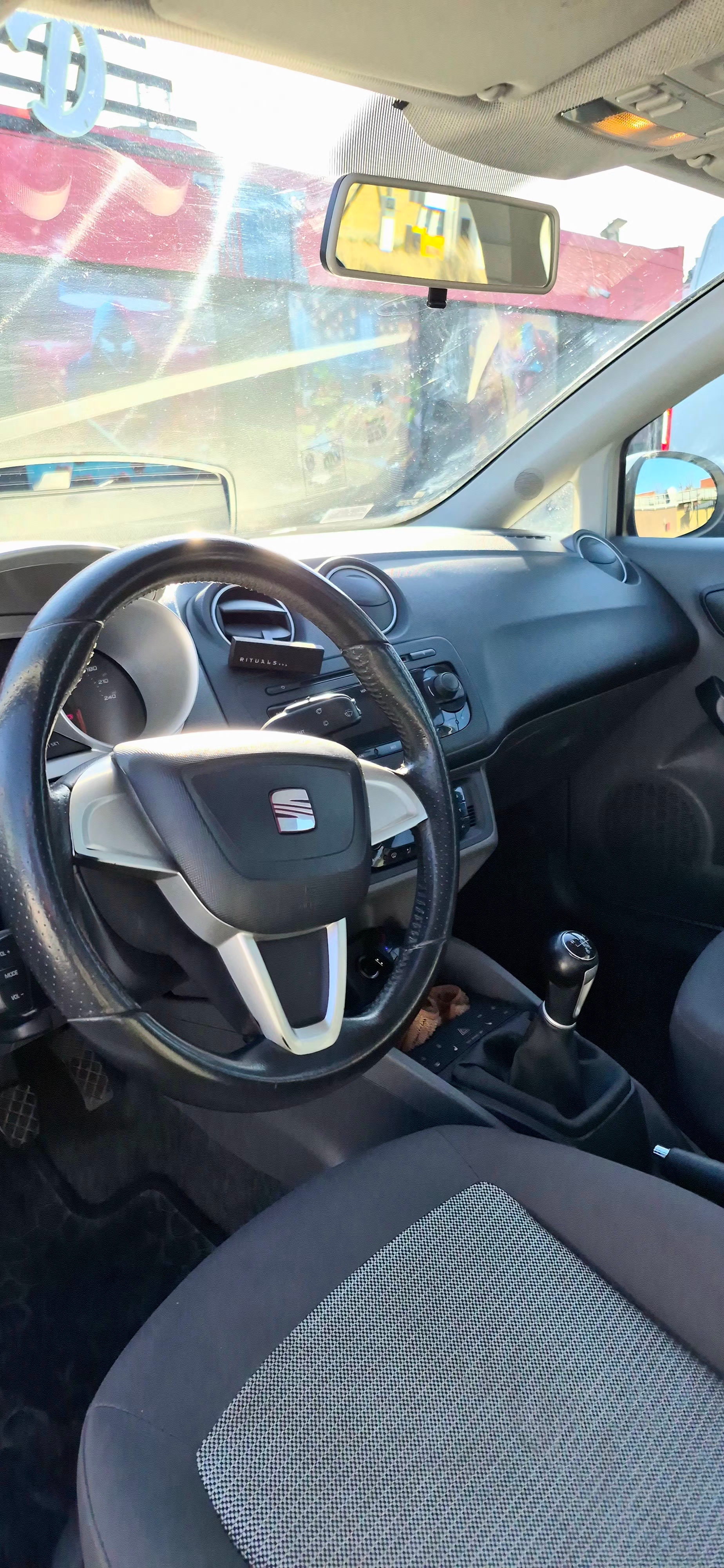 Seat Ibiza 5-dörrar 1.4 16v Manuell 2009, bild 5/11