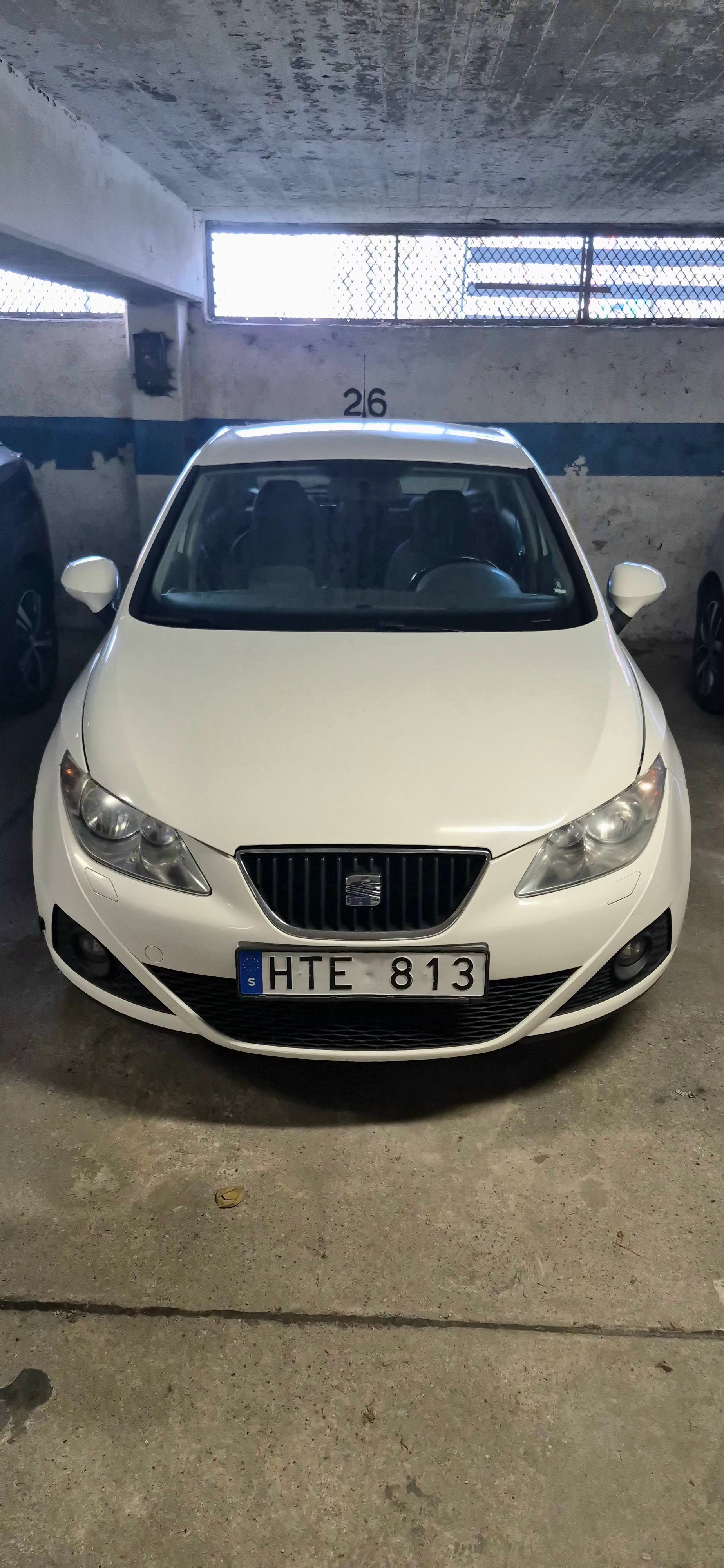Seat Ibiza 5-dörrar 1.4 16v Manuell 2009, bild 4/11