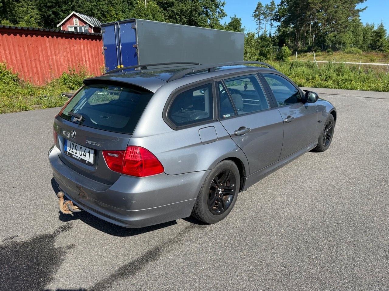 BMW 320 2010, bild 5/24