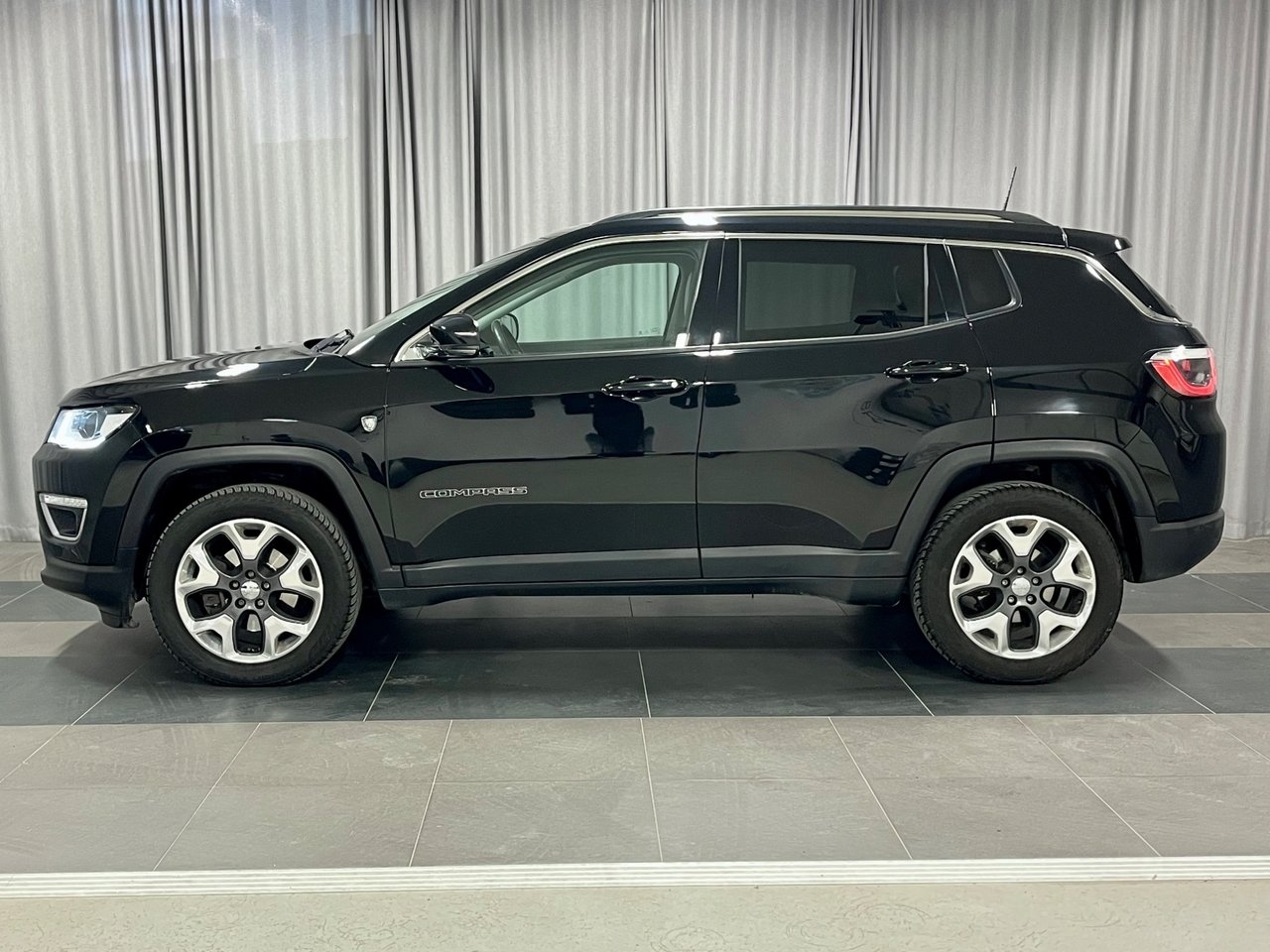 Jeep Compass 2018, bild 2/10