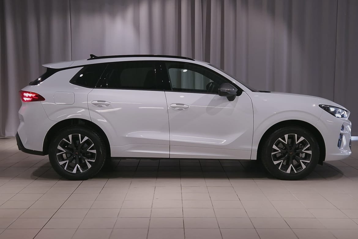 Cupra Terramar 1.5 e-Hybrid 2025, bild 3/20