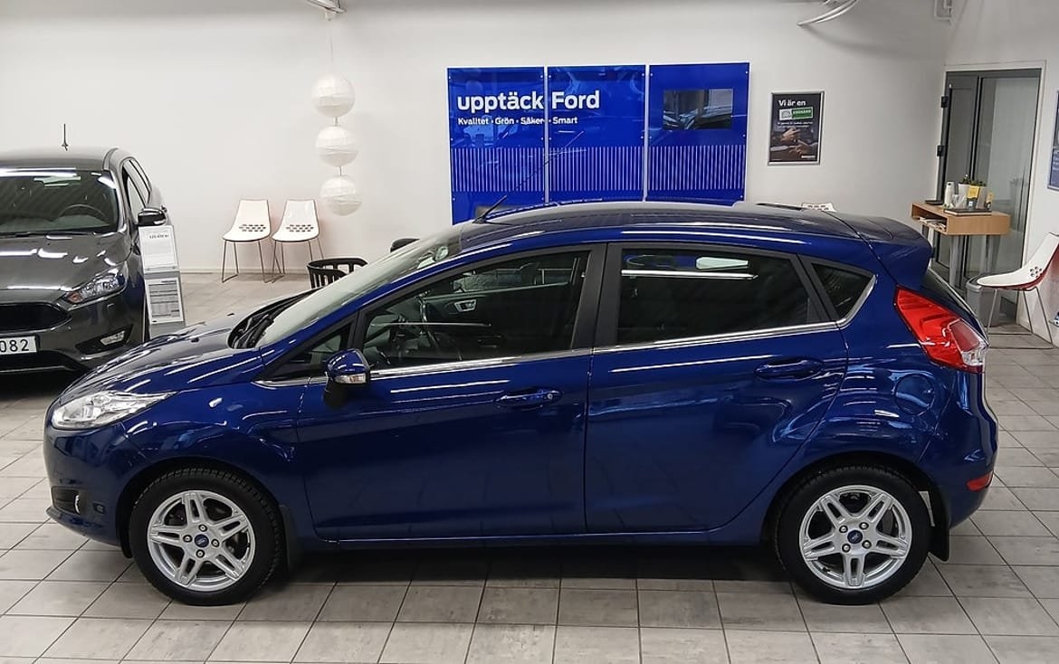 Ford Fiesta 2015, bild 2/10