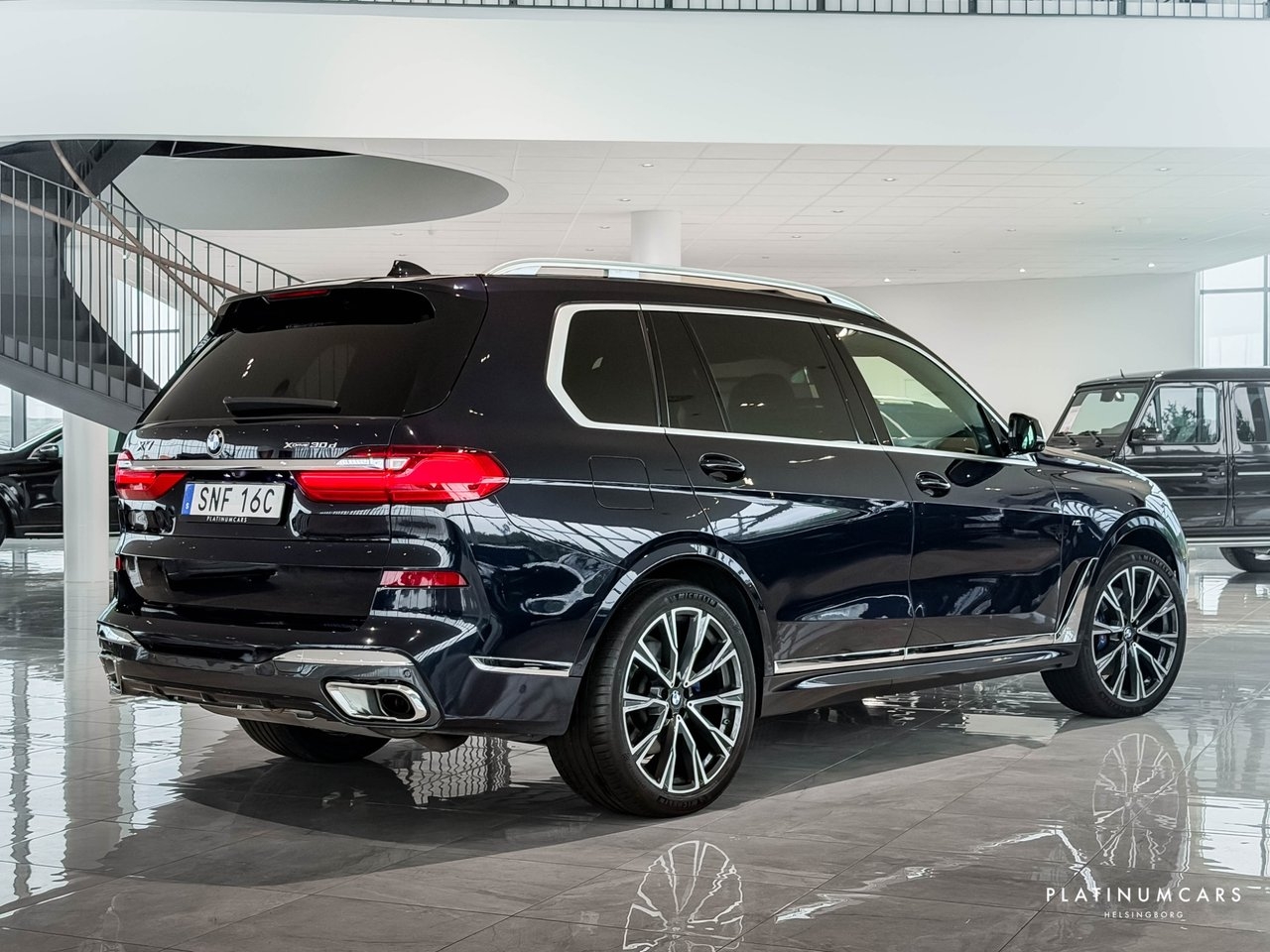 BMW X7 2019, kuva 2/24