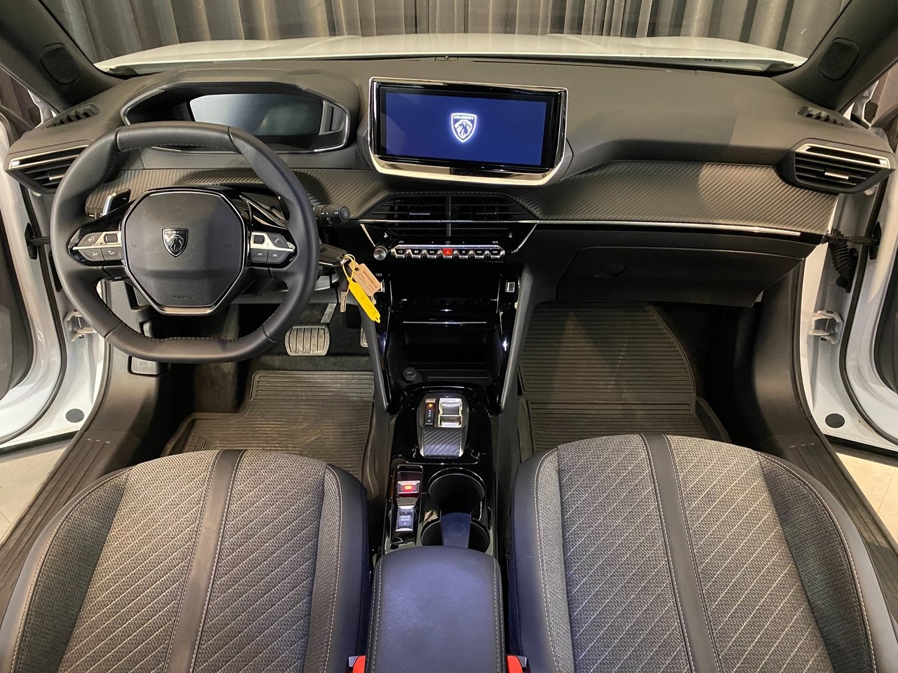 Peugeot 2008 2025, bild 6/10