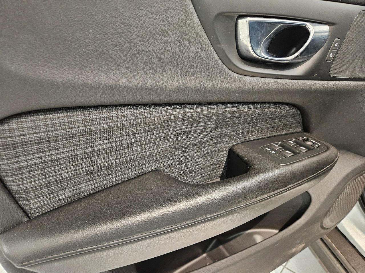 Volvo V60 Cross Country 2023, bild 6/9
