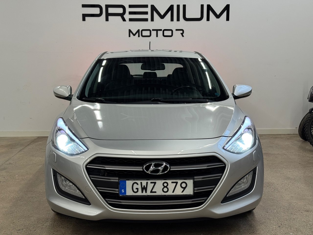 Hyundai i30 1.6 CRDi DCT Premium 2015, photo 3/10
