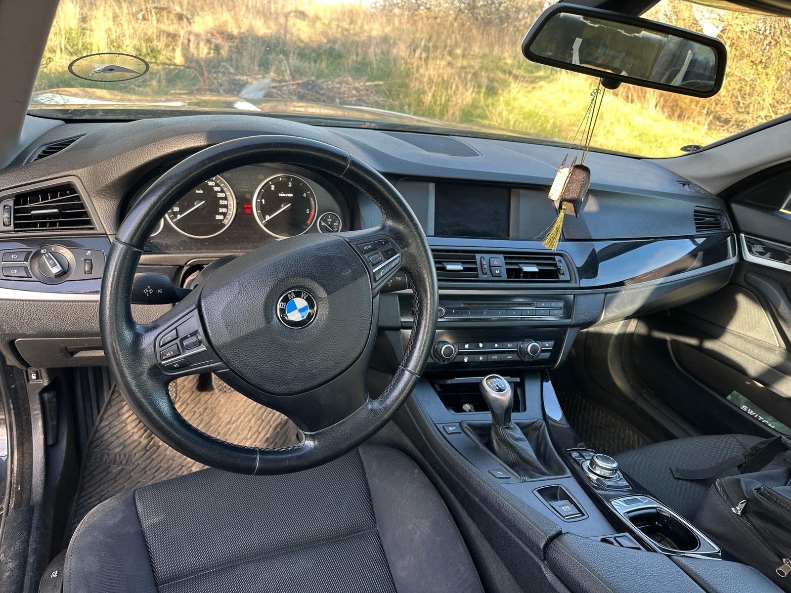 BMW 520d 2011, bild 4/5