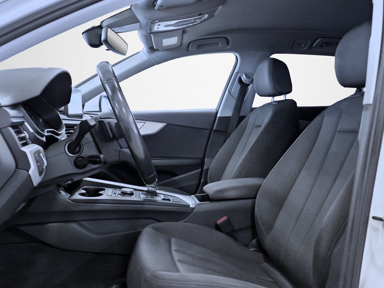 Audi A4 2016, kuva 6/10