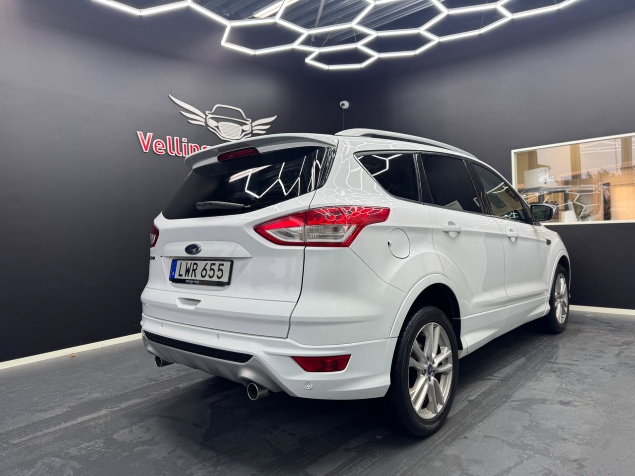 Ford Kuga 2016, photo 5/19