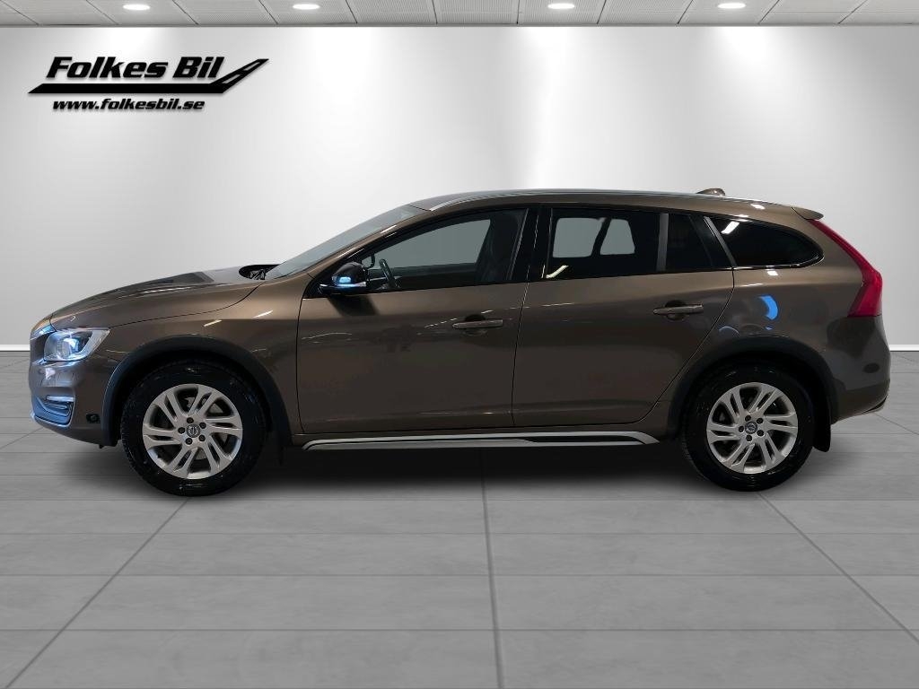 Volvo V60 Cross Country 2018, bild 4/10