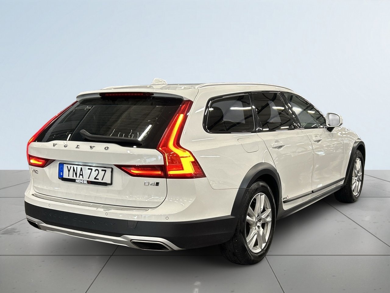 Volvo V90 Cross Country 2019, kuva 6/10
