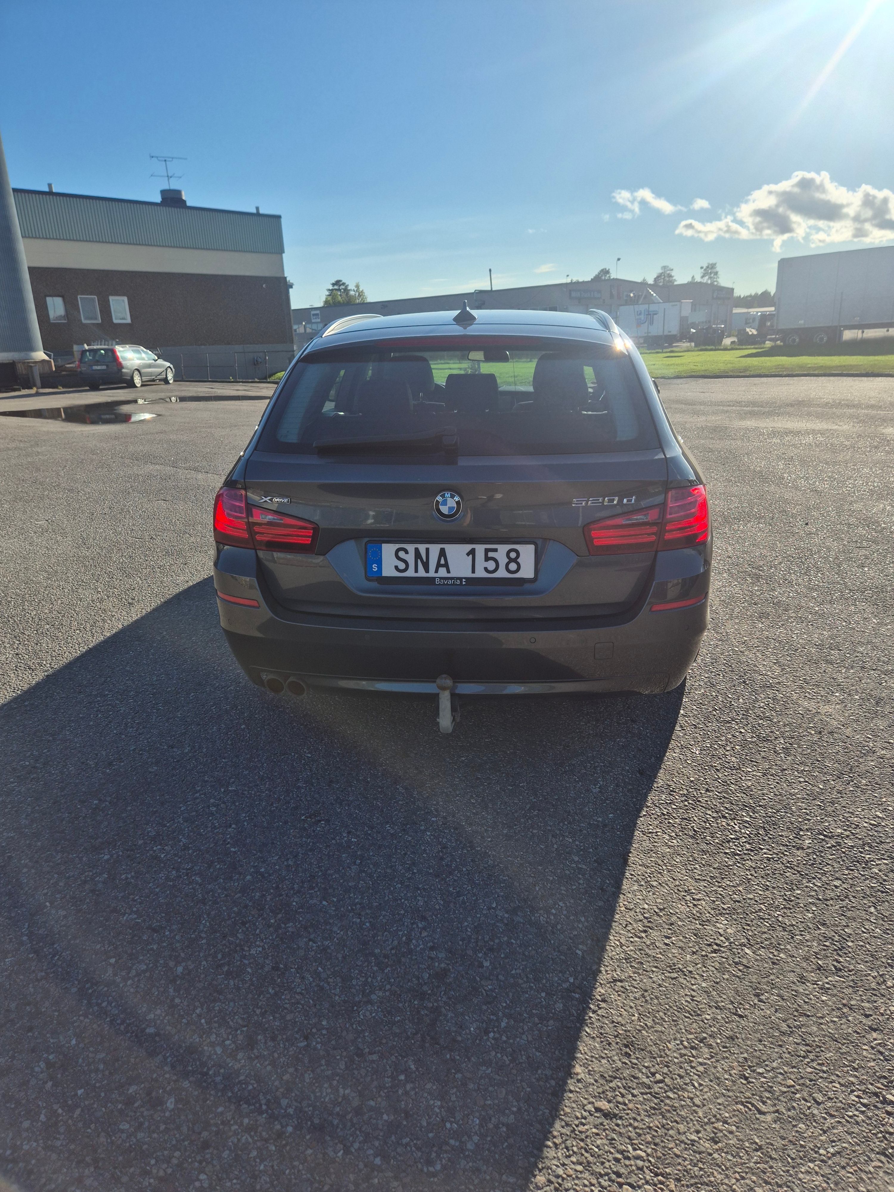 BMW 520 d xDrive Touring Steptronic 2016, bild 3/4