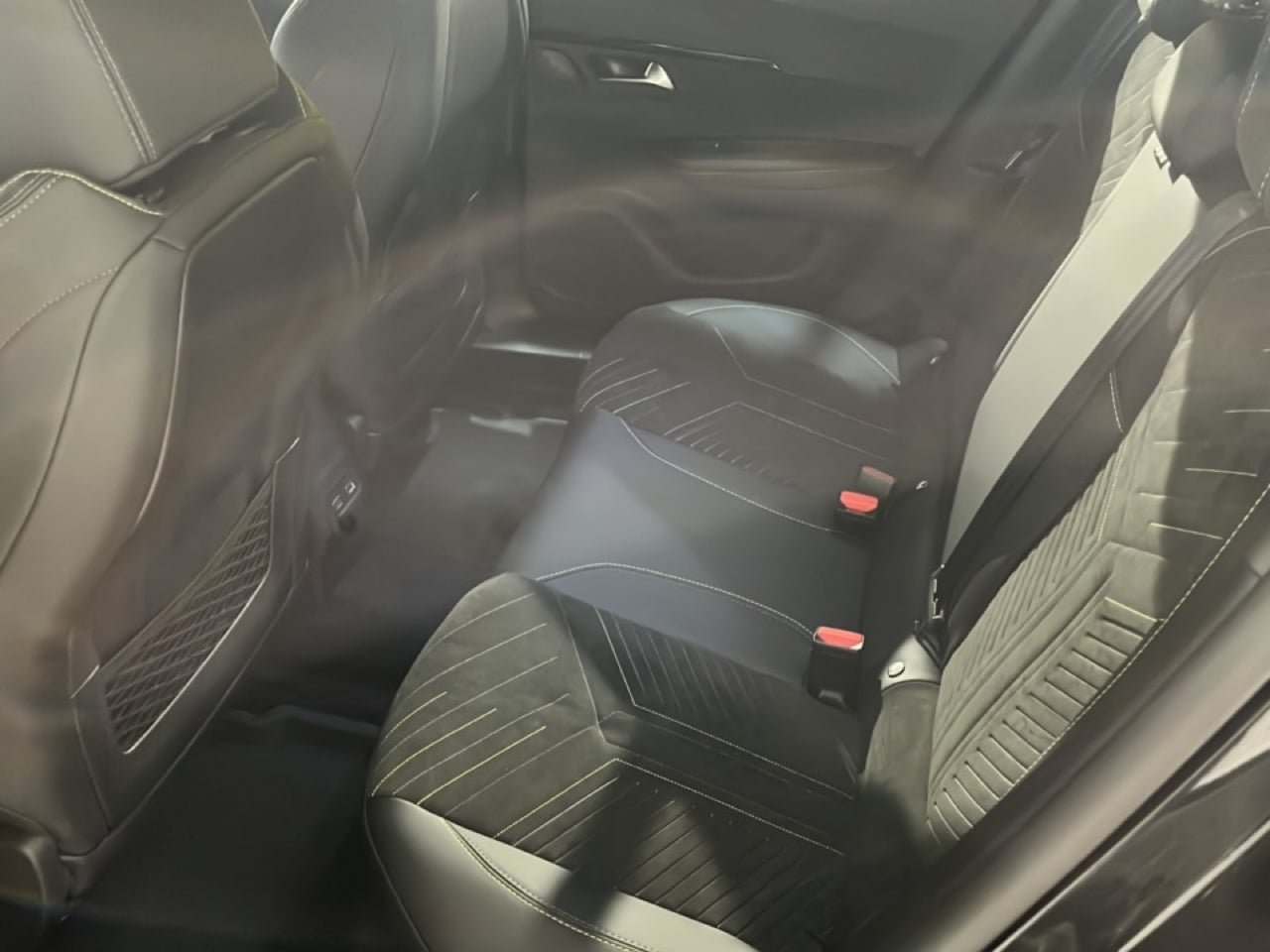 Peugeot 2008 Edition GT AUT 2025, bild 7/23
