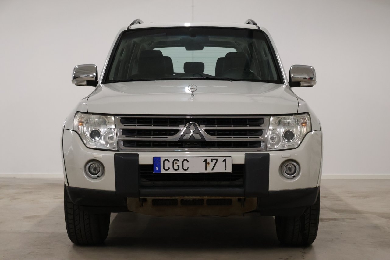 Mitsubishi Pajero 2009, photo 2/10