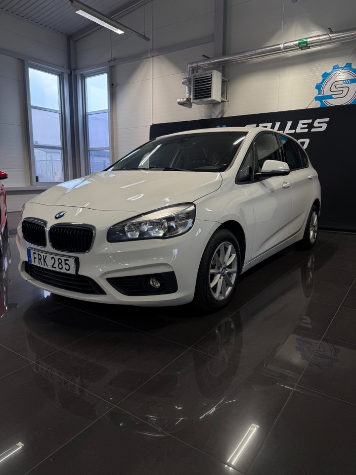 BMW 216 2015, photo 4/10