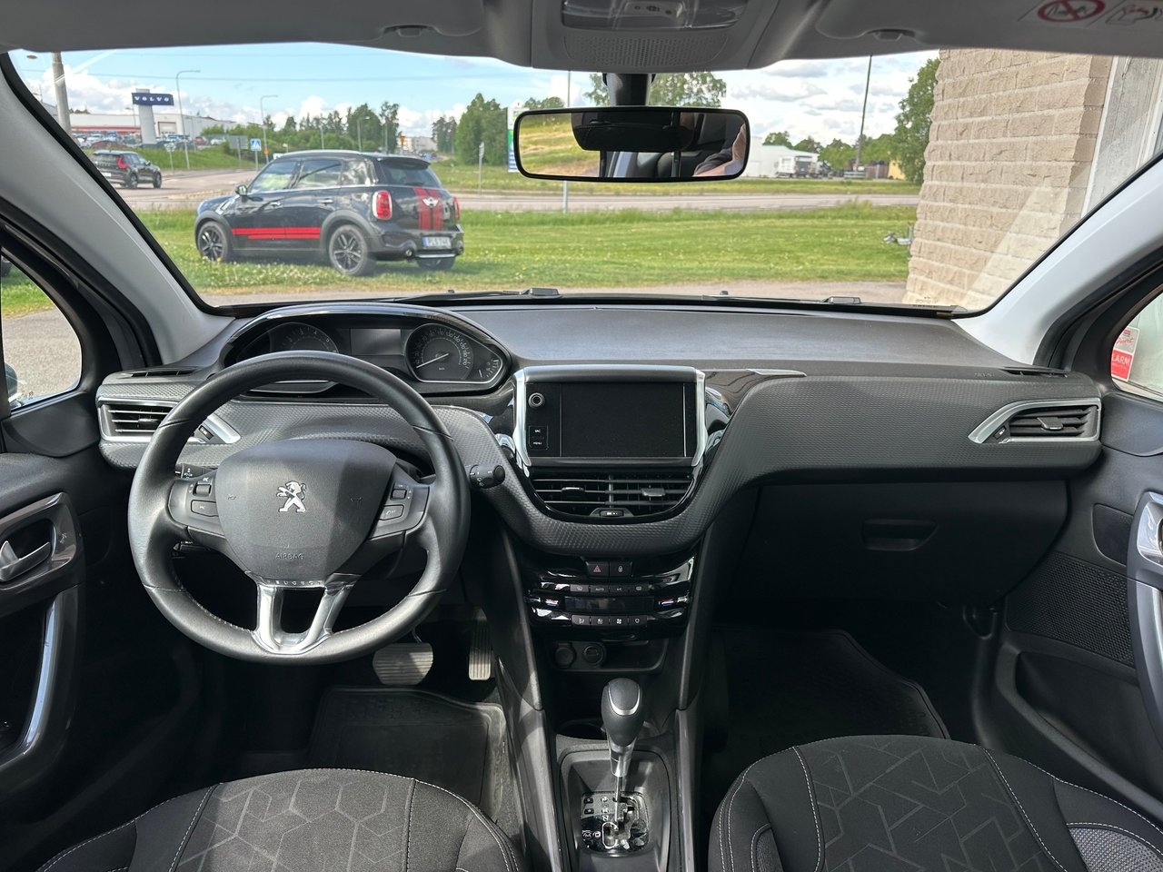 Peugeot 2008 1.2 Aut 110 PureTech Euro 6 2018, bild 5/10