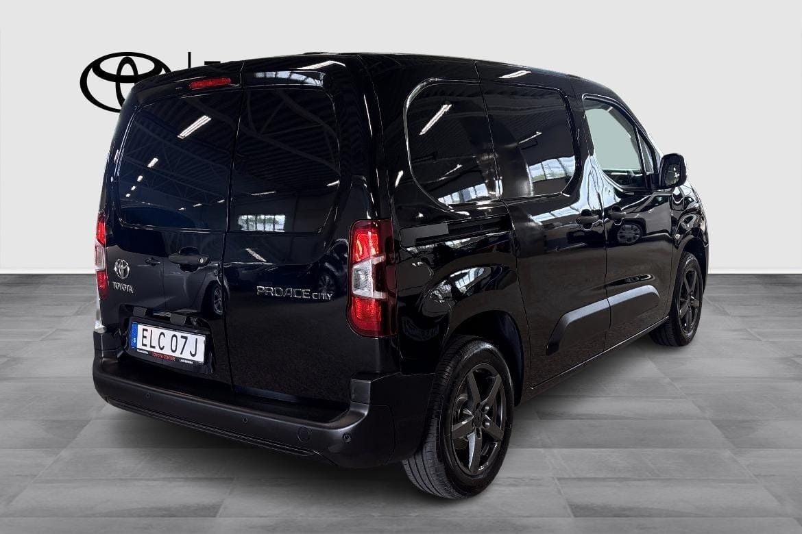 Toyota Proace City 2022, photo 4/9