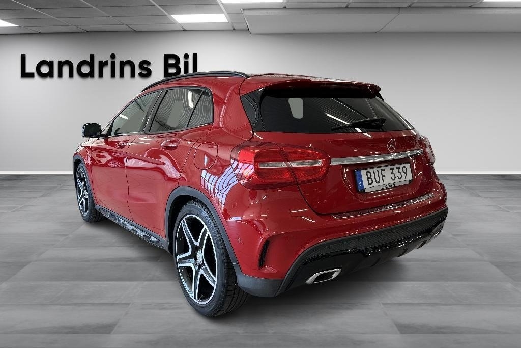 Mercedes-Benz GLA 2017, photo 6/10