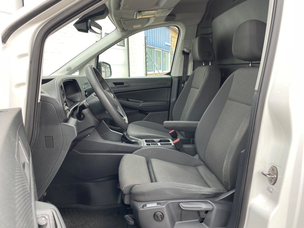 Volkswagen Caddy 2.0 TDI Dragkrok 2022, bild 6/25