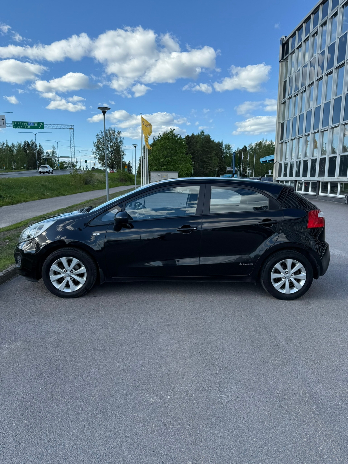 Kia Rio 5-dörrar 1.2 CVVT Manuell 2013, photo 3/6