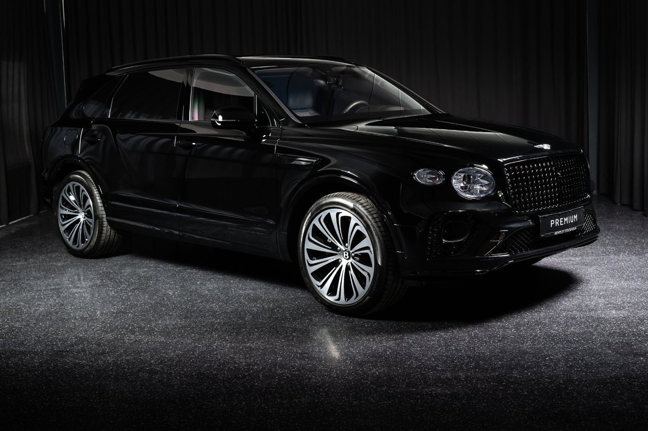 Bentley Bentayga 4,0 V8 EWB Azure 2023, bild 2/10
