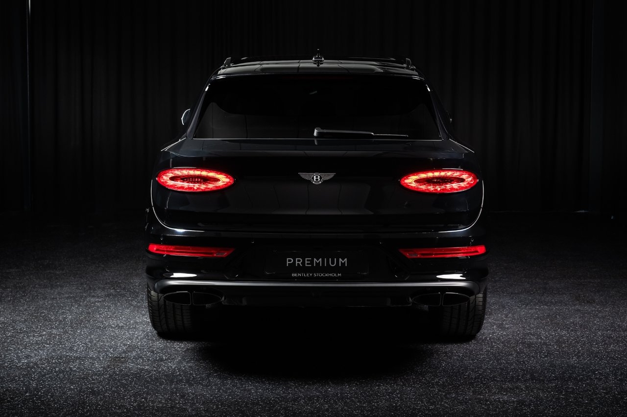 Bentley Bentayga 4,0 V8 EWB Azure 2023, bild 5/10