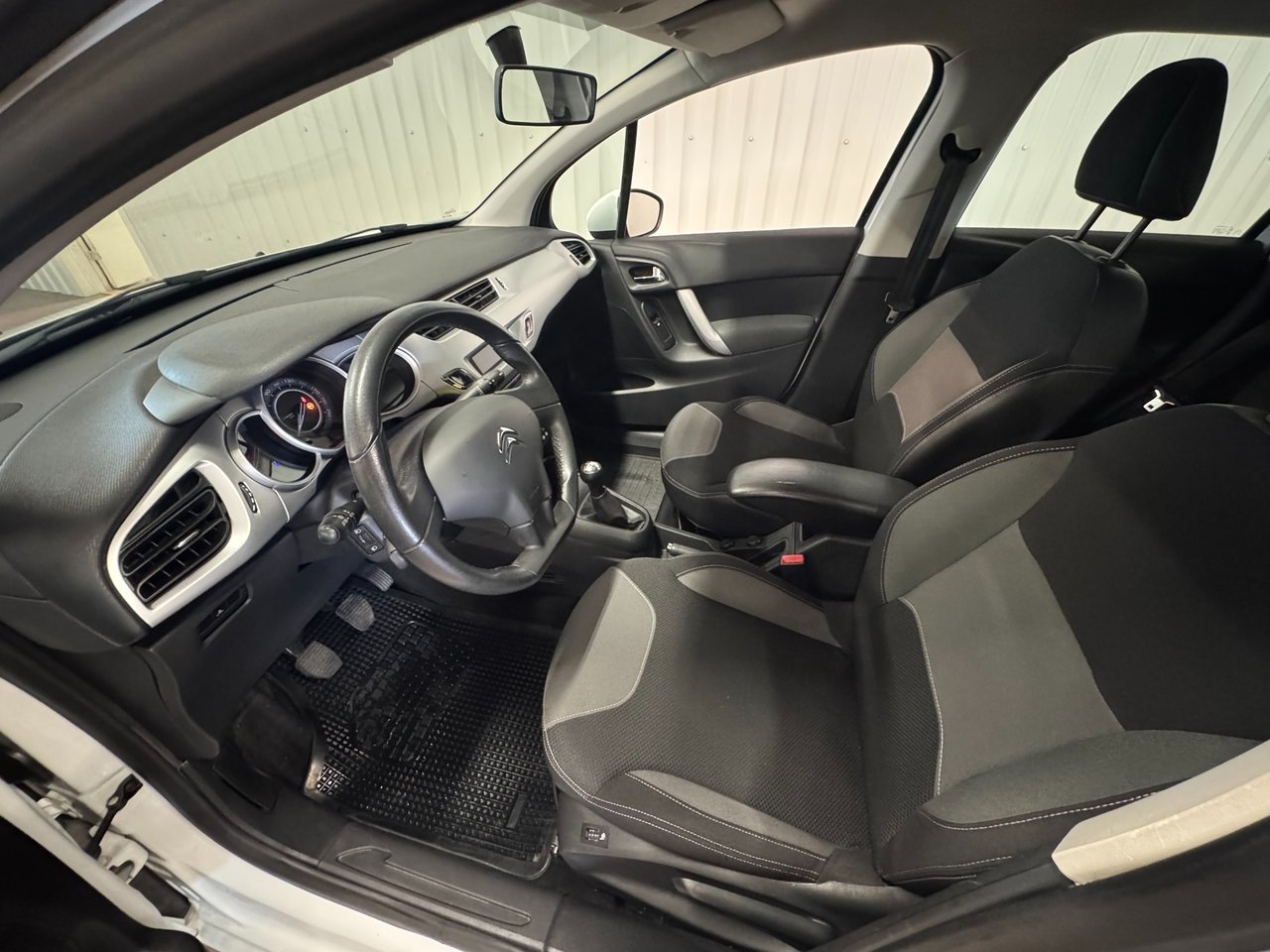 Citroen C3 1.4 HDi 2012, bild 6/9