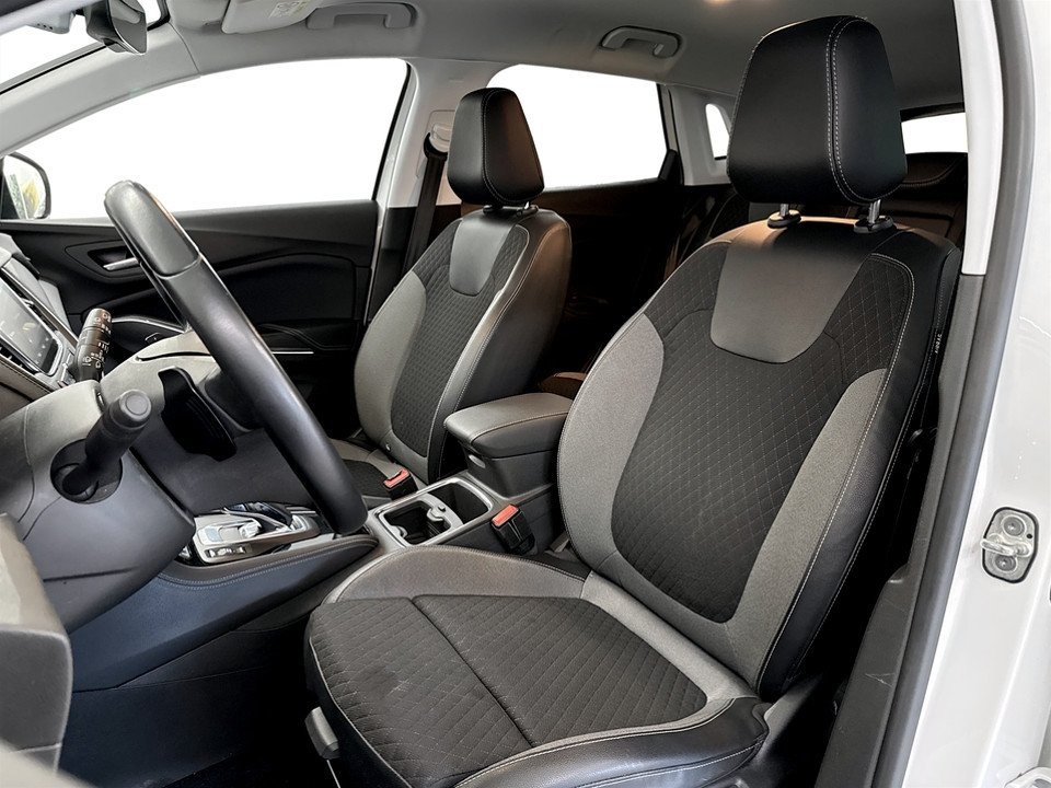 Opel Grandland X 2020, kuva 4/10