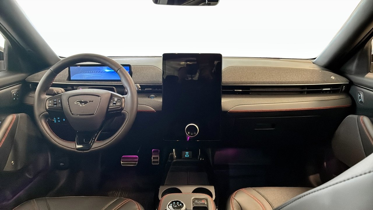 Ford Mustang Mach-E 2021, kuva 4/9