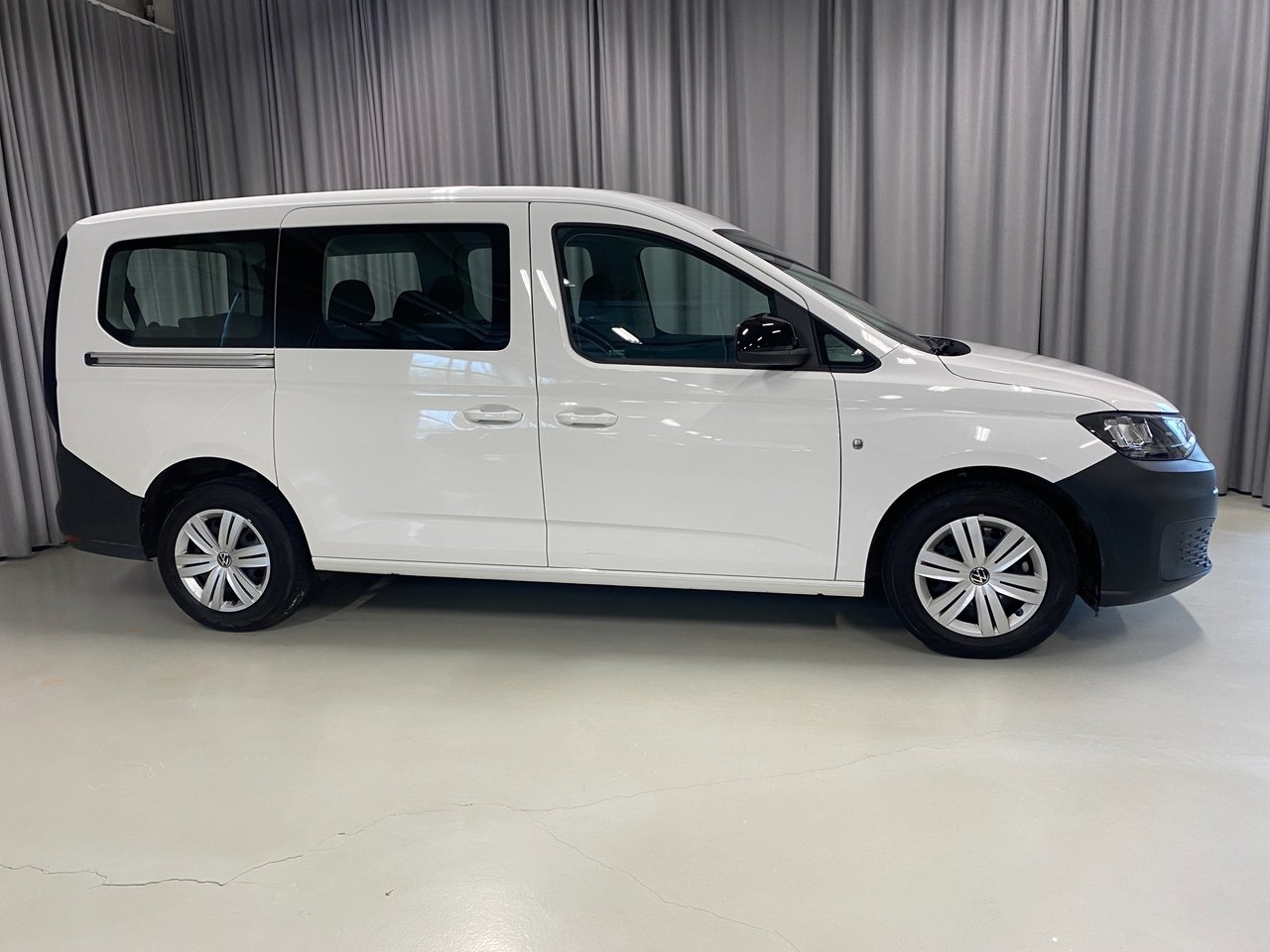 Volkswagen Caddy Maxi 2023, bild 2/10