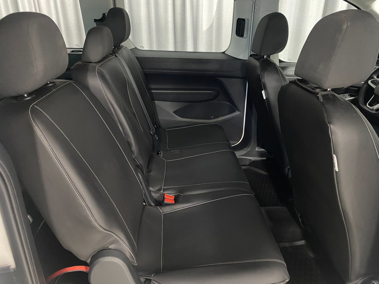Volkswagen Caddy Maxi 2023, bild 4/10