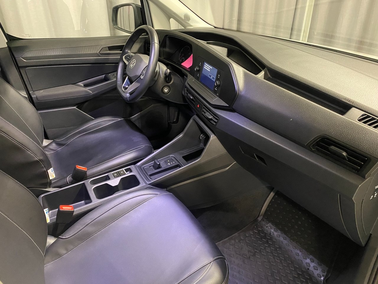 Volkswagen Caddy Maxi 2023, bild 6/10