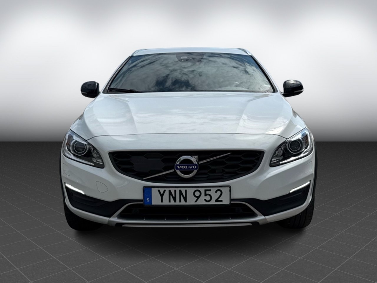 Volvo V60 Cross Country 2018, bild 2/15
