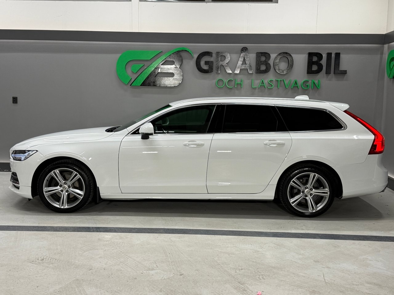 Volvo V90 2019, bild 2/10